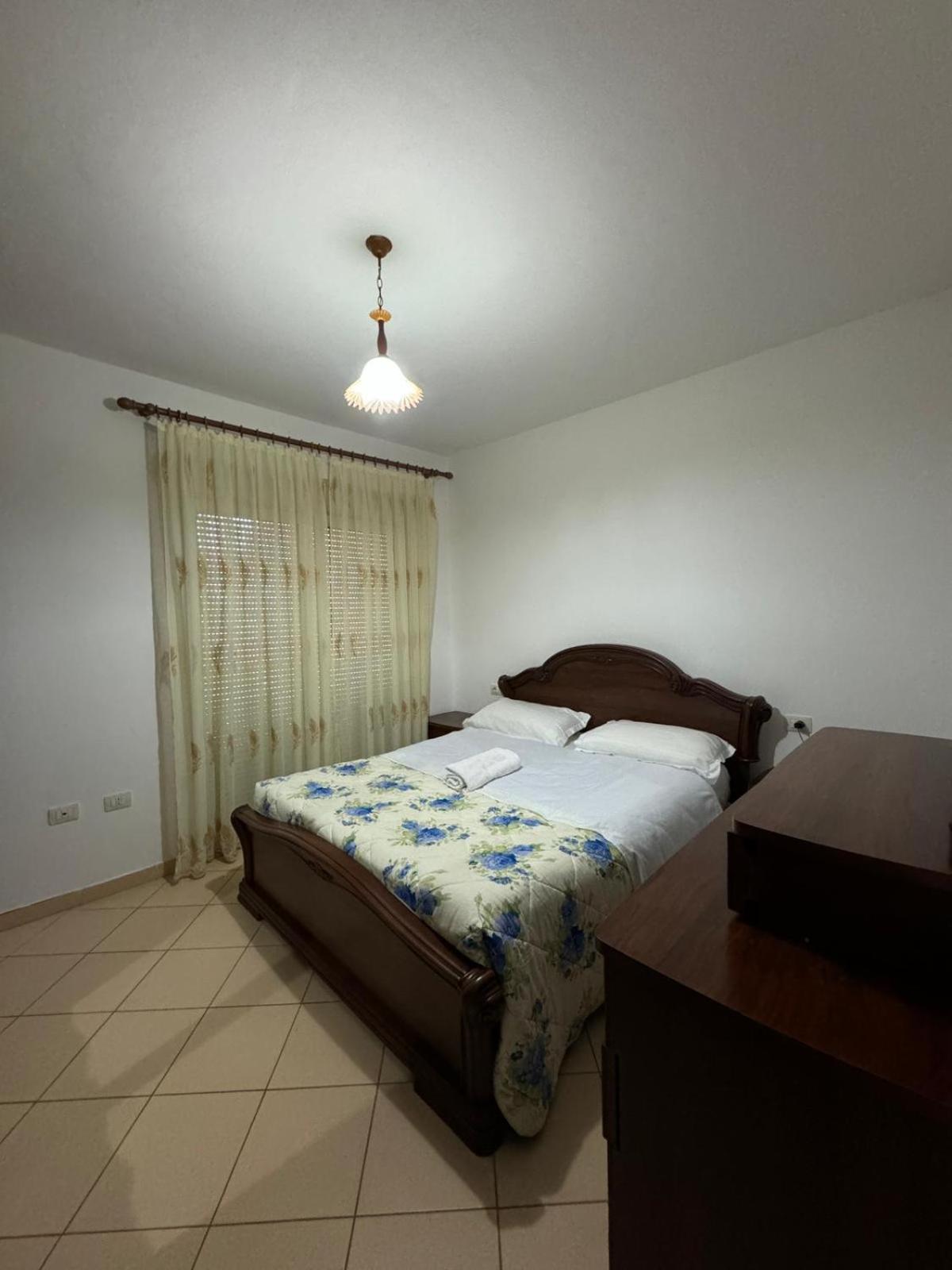 Renting House Vlorë מראה חיצוני תמונה