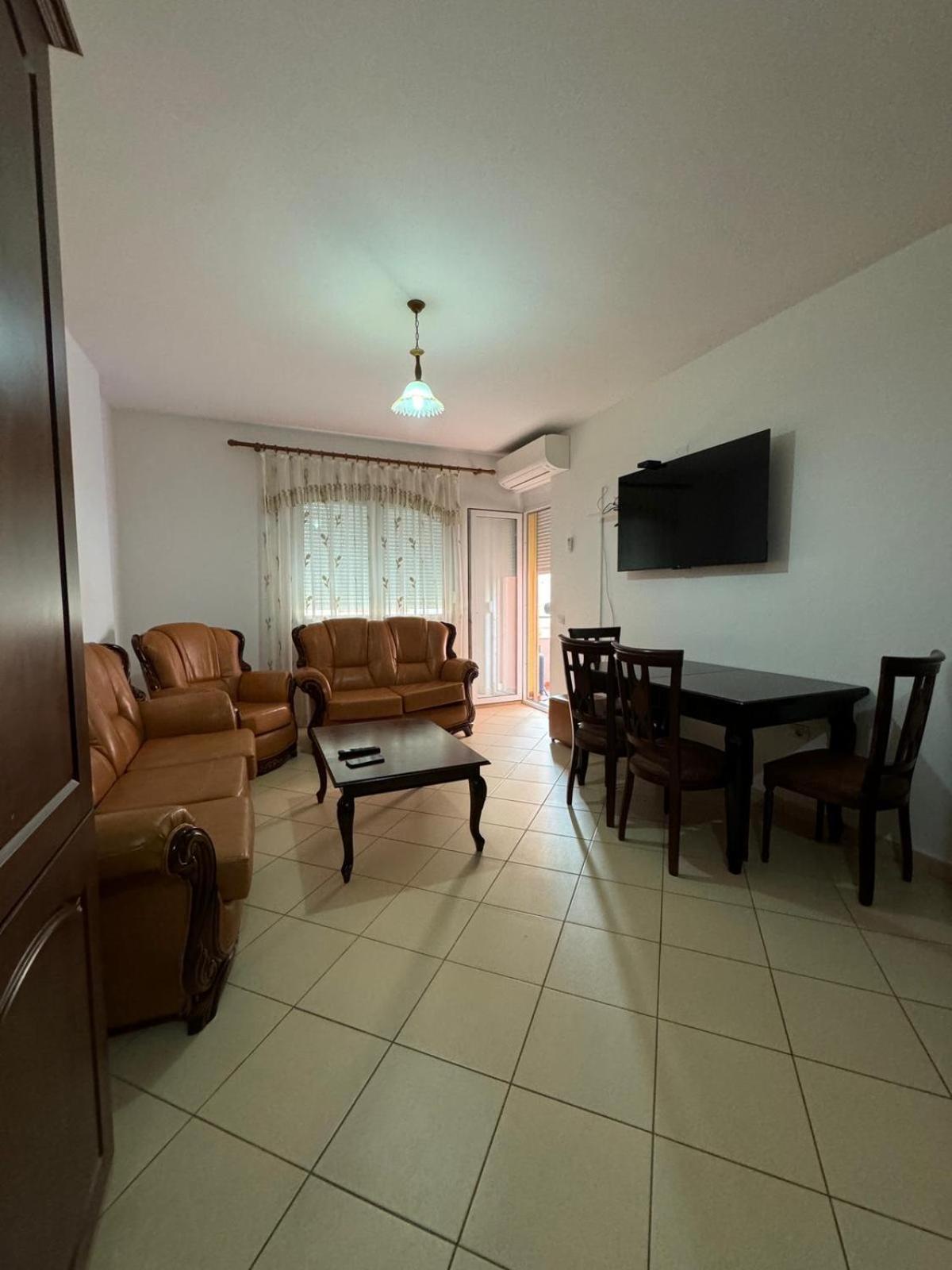 Renting House Vlorë מראה חיצוני תמונה
